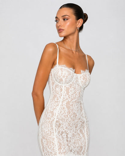 Nora | Vestido Corto de Encaje con Corsé
