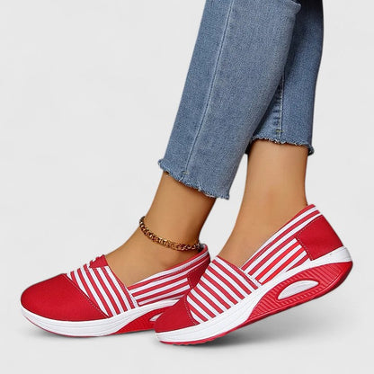 Zapatilla Ortopédica de Rayas Sin Cordones