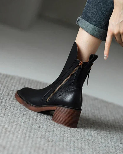 Bota Elegante de Tacón