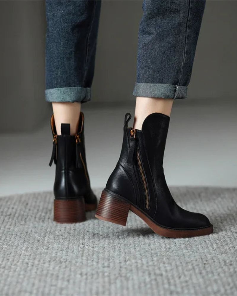 Bota Elegante de Tacón
