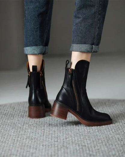 Bota Elegante de Tacón