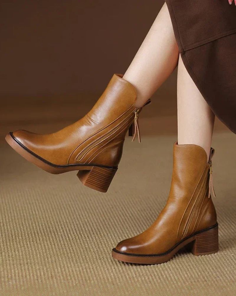 Bota Elegante de Tacón