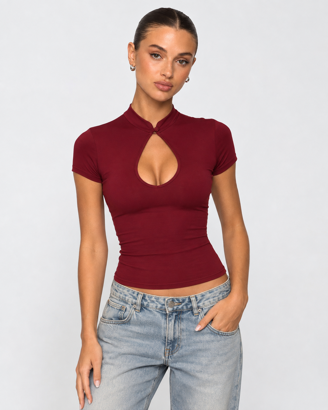 Elvira | Top de Cuello Alto con Abertura en Lágrima