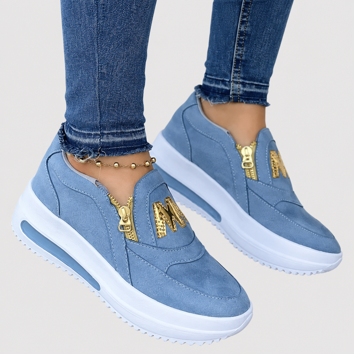 Zapatilla con Plataforma y Cremallera Lateral
