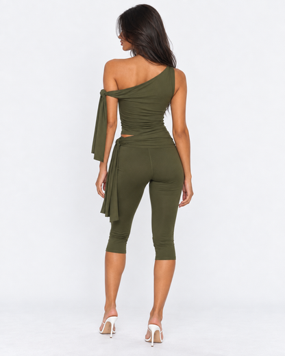 It Girl Capri Set