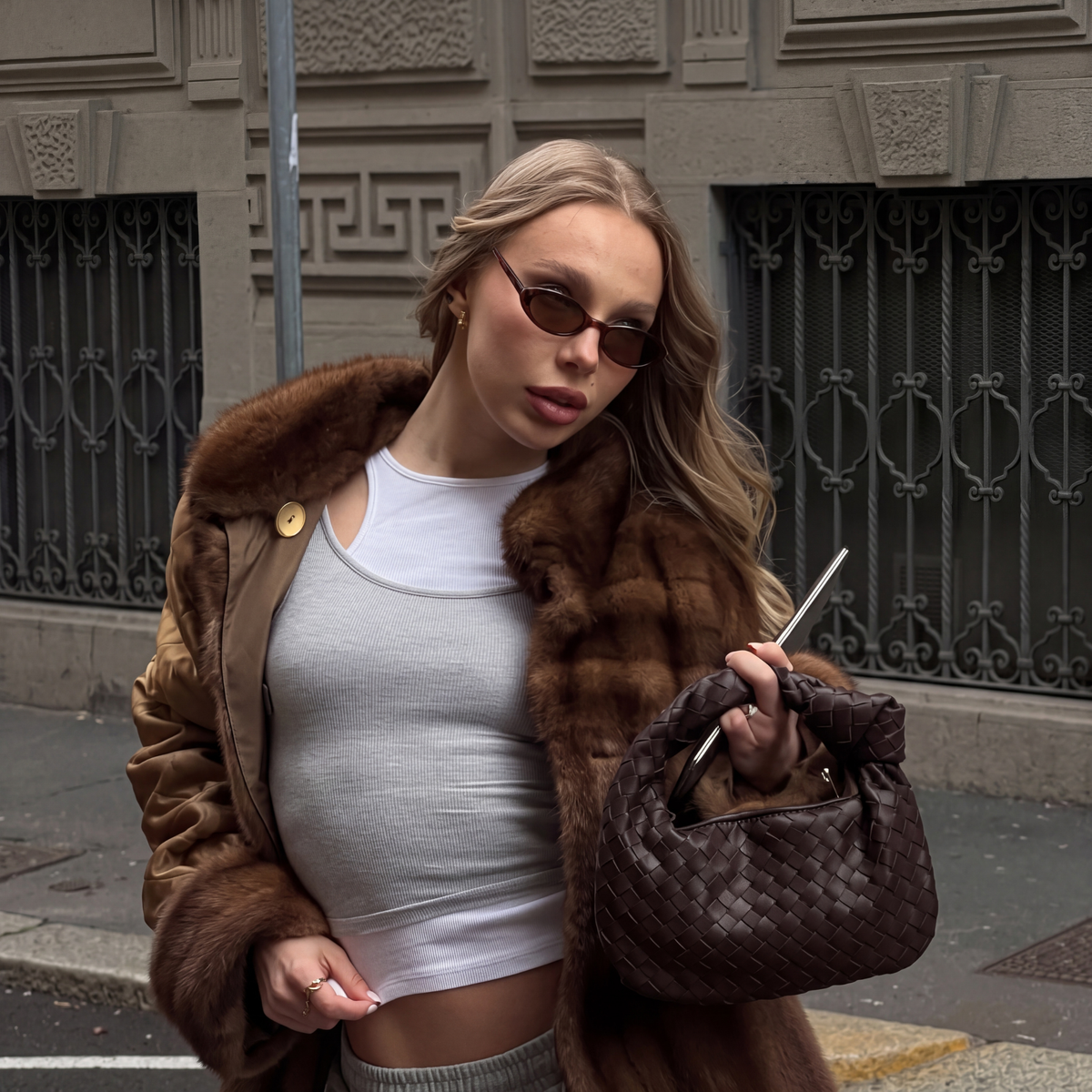 Bolso de Mano Willow de Cuero