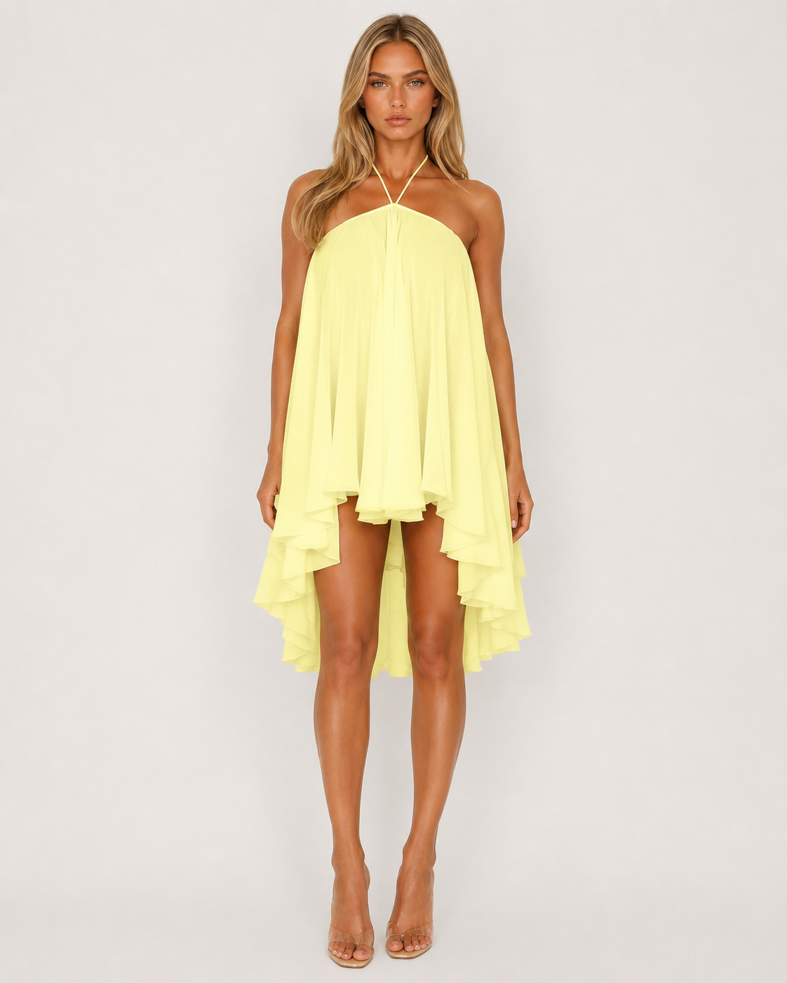Clara | Vestido Corto de Gasa Halter con Bajo Asimétrico