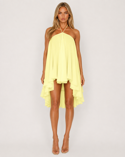 Clara | Vestido Corto de Gasa Halter con Bajo Asimétrico