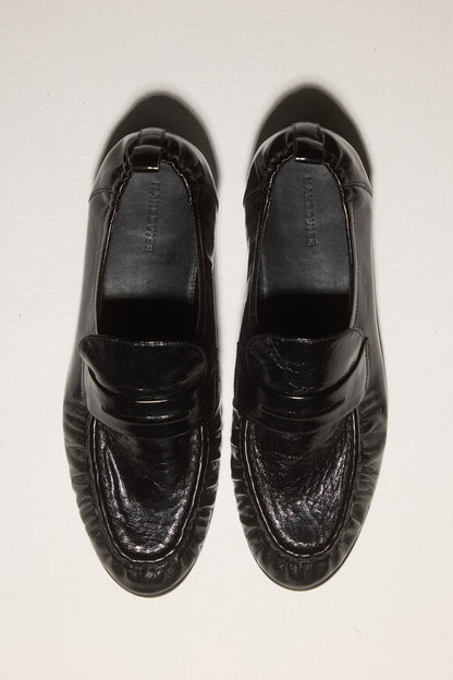 Mocasín con Talón Fruncido Negro