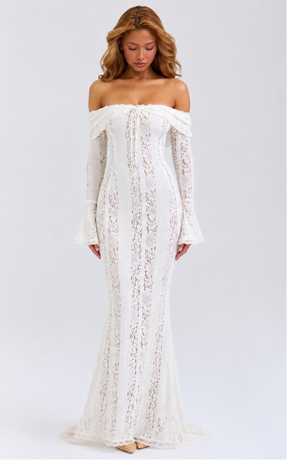 Alejandra | Vestido Sirena de Encaje con Hombros Caídos
