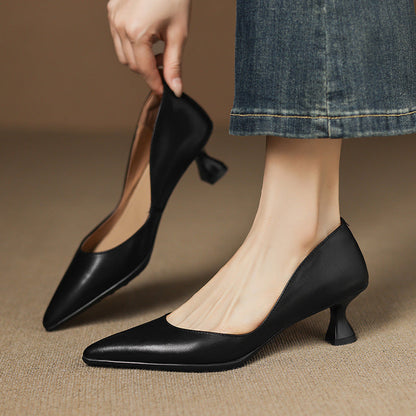 Zapato de Salón de Piel con Punta Fina