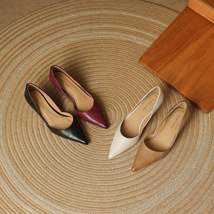 Zapato de Salón de Piel con Tacón Bajo