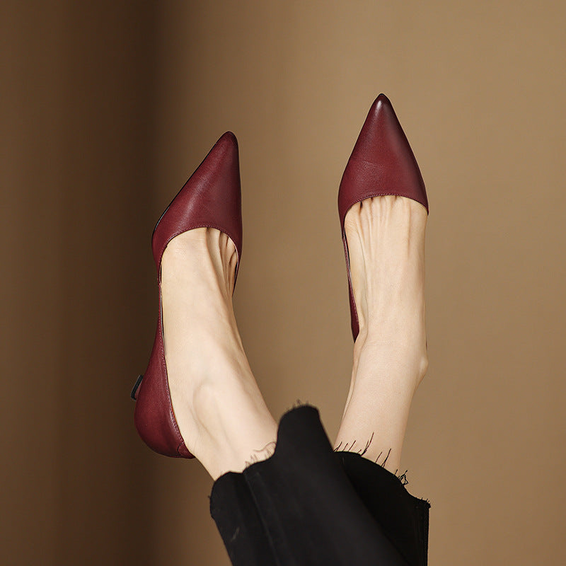 Zapato de Salón de Piel con Tacón Bajo