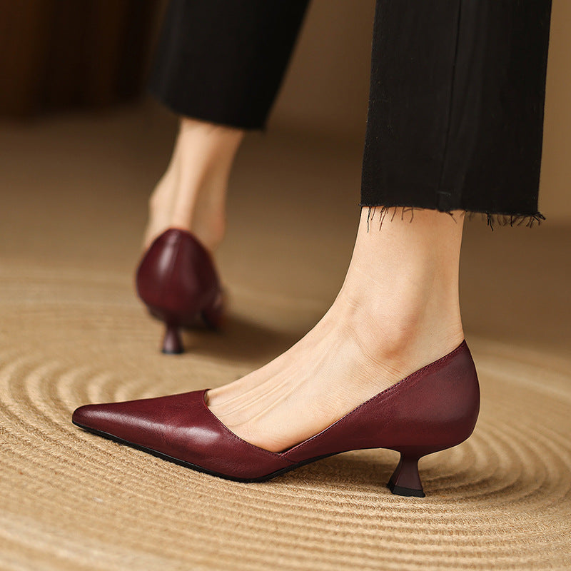 Zapato de Salón de Piel con Tacón Bajo