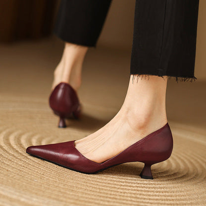 Zapato de Salón de Piel con Tacón Bajo