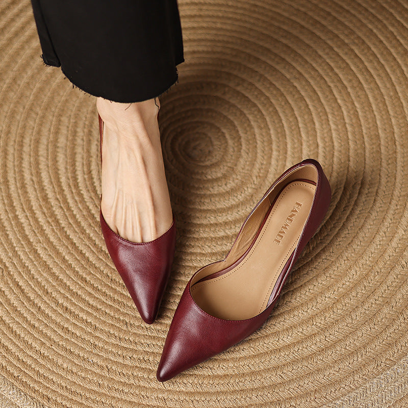 Zapato de Salón de Piel con Tacón Bajo
