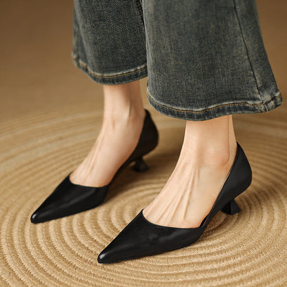Zapato de Salón de Piel con Tacón Bajo