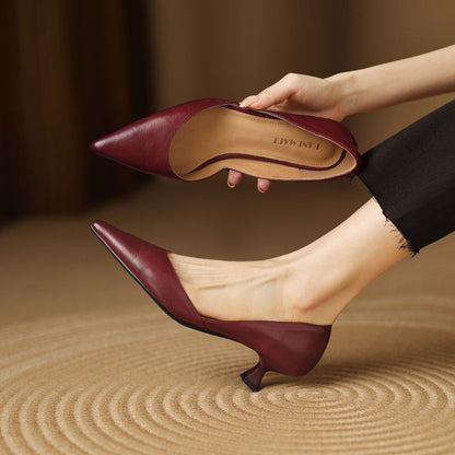Zapato de Salón de Piel con Tacón Bajo