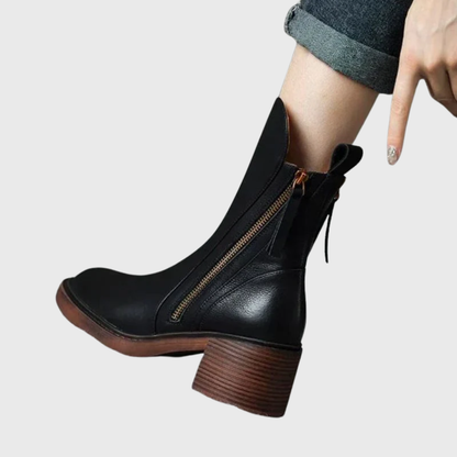 Bota Elegante de Tacón