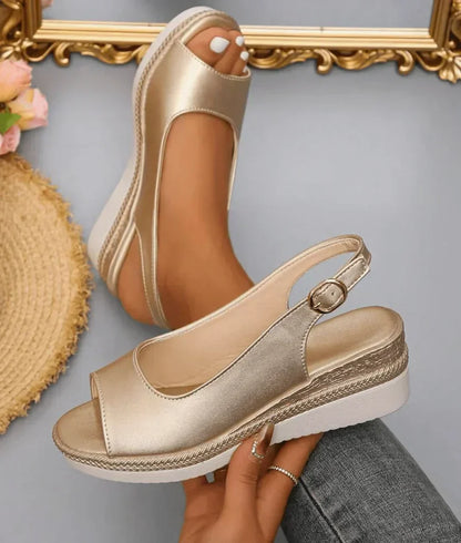 Sandalia de Plataforma de Esparto Peep Toe con Hebilla