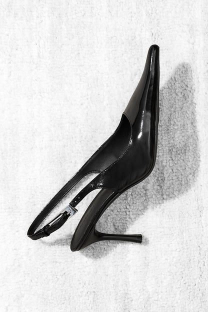 Zapato de Tacón Destalonado de Charol Negro