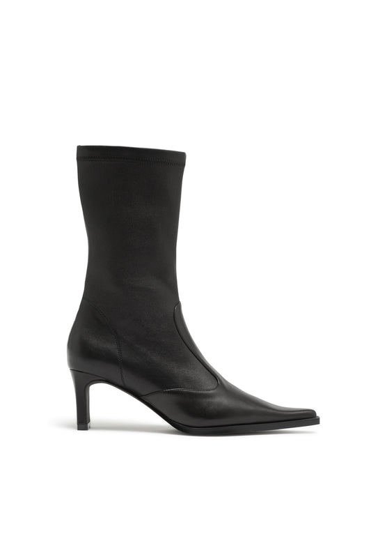 Bota Elástica de Punta Fina Negra