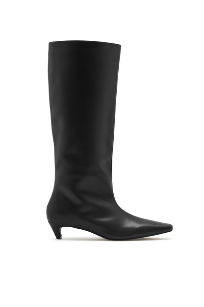 Bota de Punta Cuadrada con Tacón Bajo Negra
