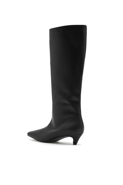 Bota de Punta Cuadrada con Tacón Bajo Negra