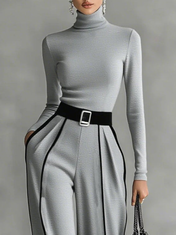 Conjunto de top de manga larga y cuello alto con ribete blanco, pantalón de pierna ancha y cinturón