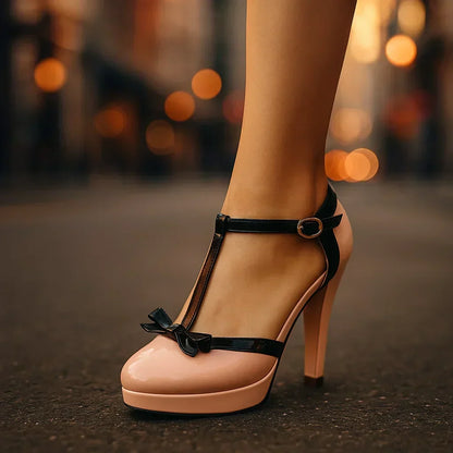 Zapato de Tacón de Piel con Lazo y Pulsera