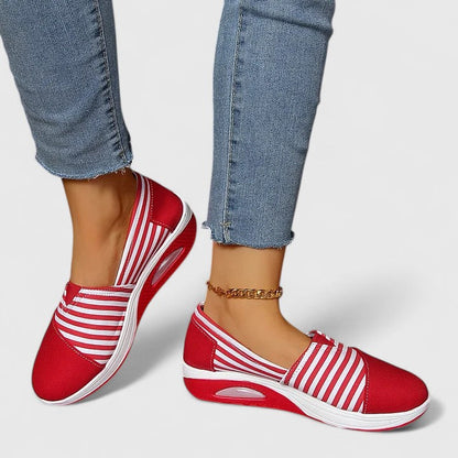 Zapatilla Ortopédica de Rayas Sin Cordones