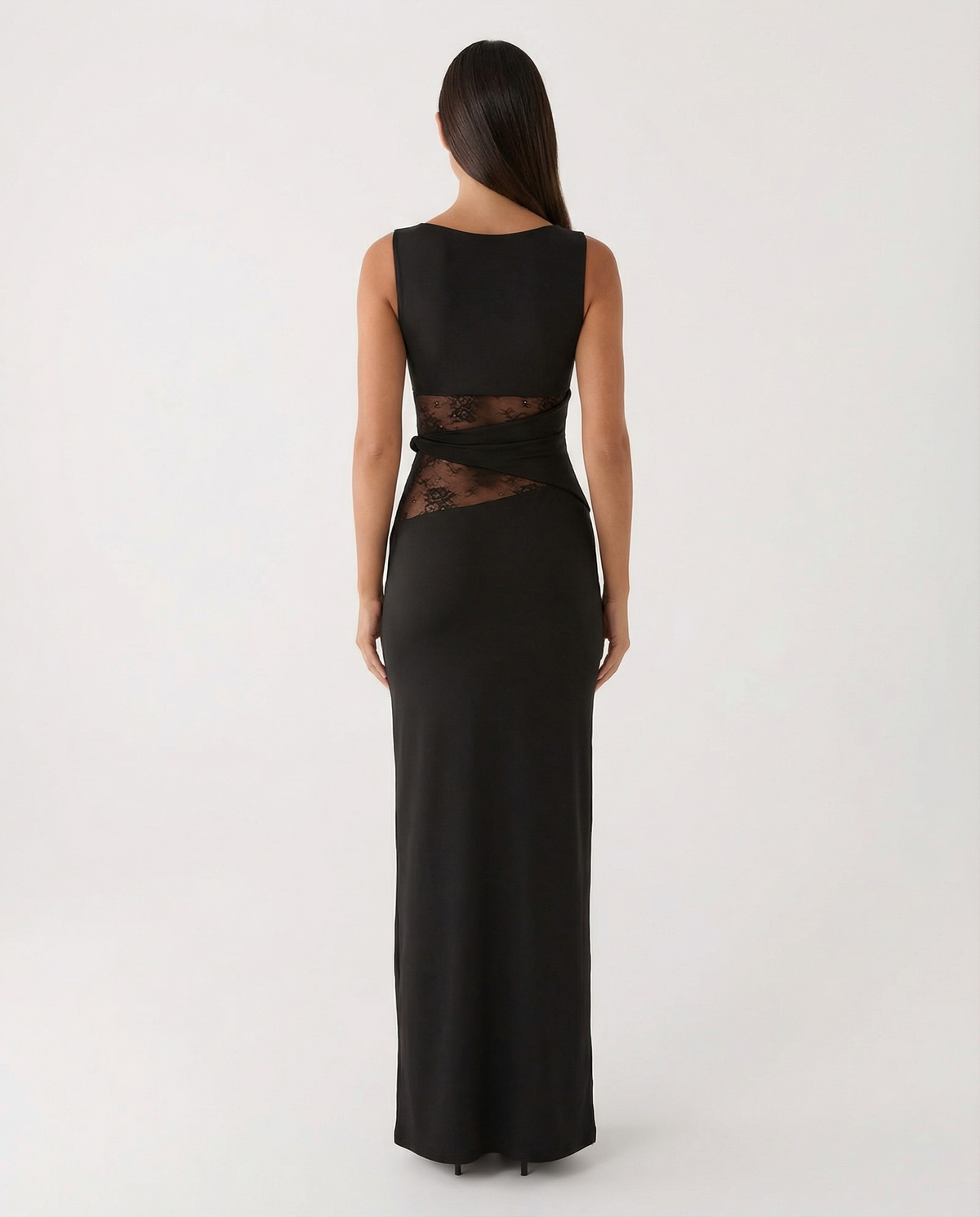 Victoria | Vestido Largo Ceñido con Aberturas de Encaje