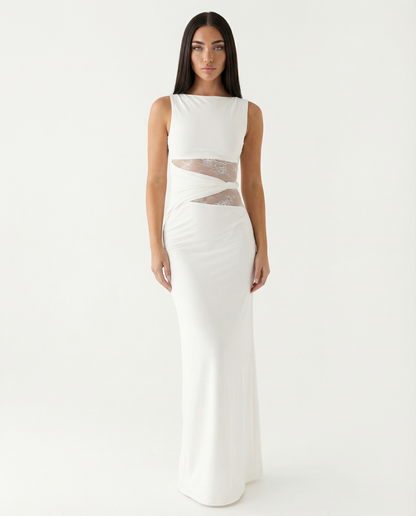 Victoria | Vestido Largo Ceñido con Aberturas de Encaje