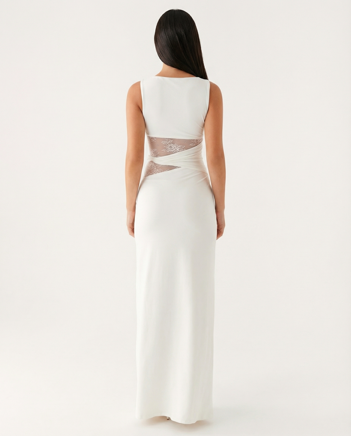 Victoria | Vestido Largo Ceñido con Aberturas de Encaje