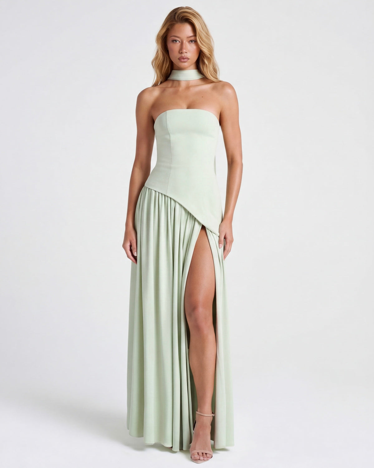 Abril | Vestido Largo Palabra de Honor con Pañuelo