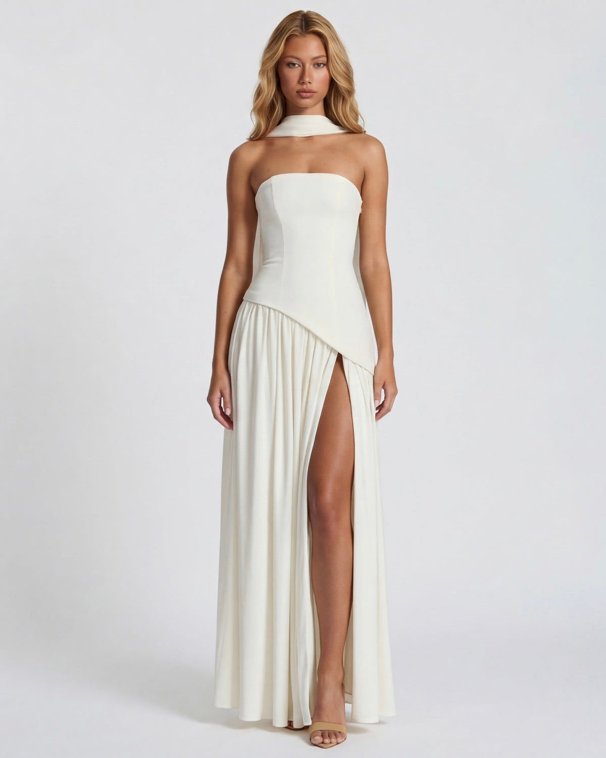 Abril | Vestido Largo Palabra de Honor con Pañuelo