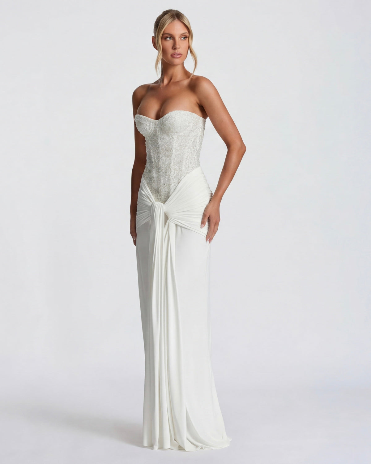 Estrella | Vestido Largo con Corsé Brillante