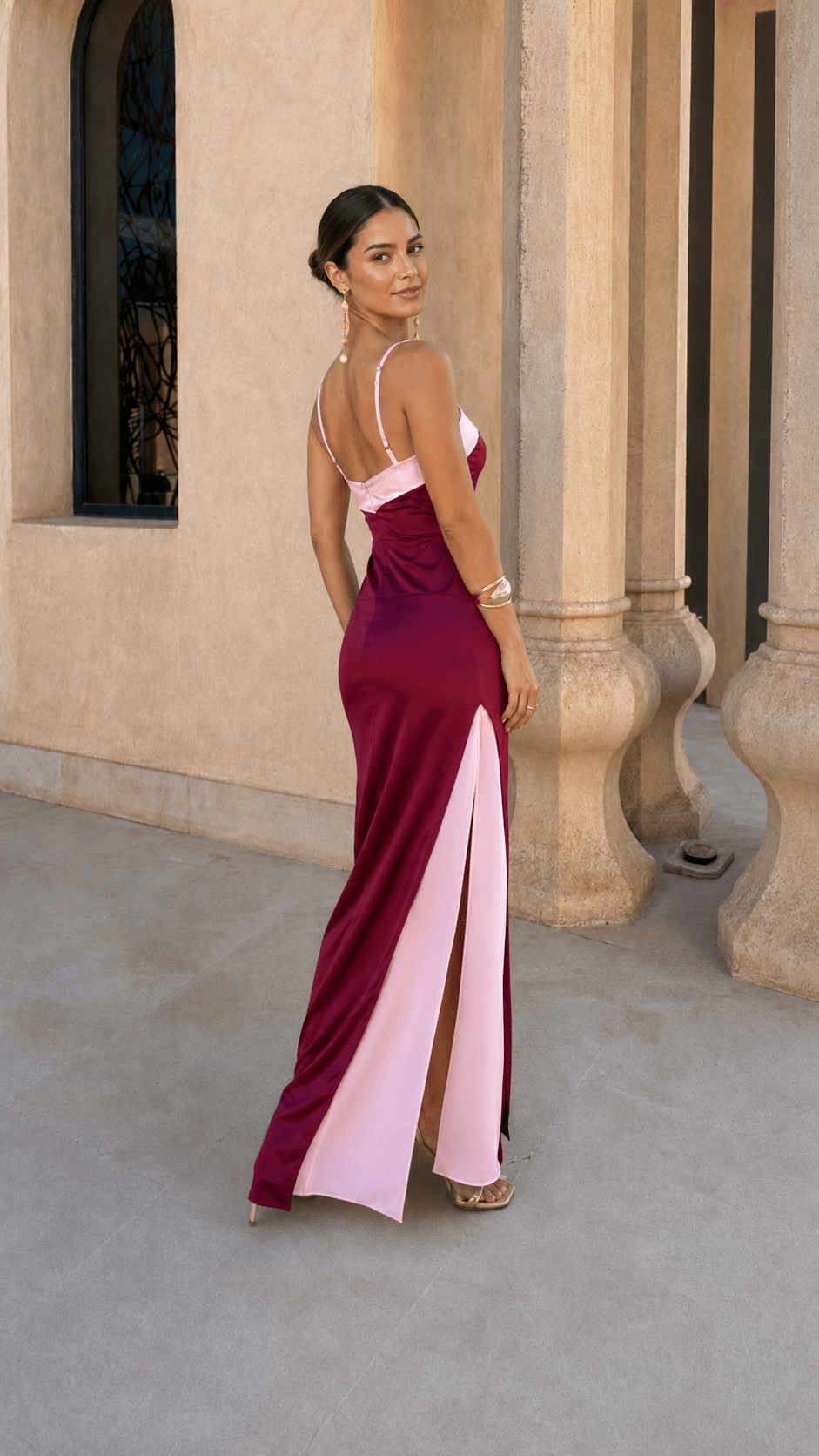 Teresa | Vestido largo de satén con escote cruzado