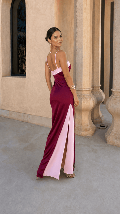 Teresa | Vestido largo de satén con escote cruzado